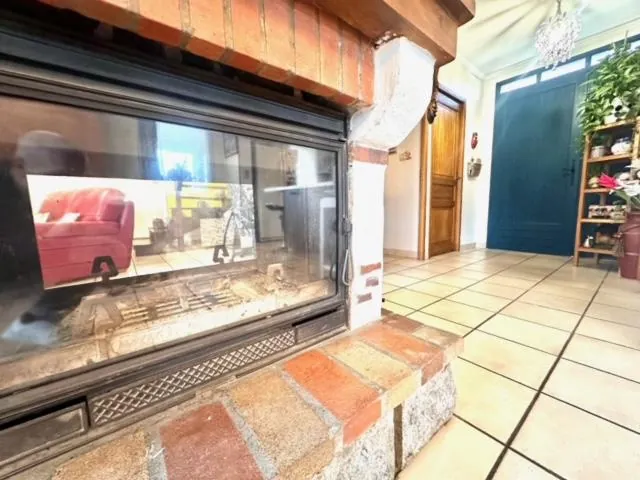 Vente de nue-propriété d'une maison spacieuse à Louey, secteur recherché 