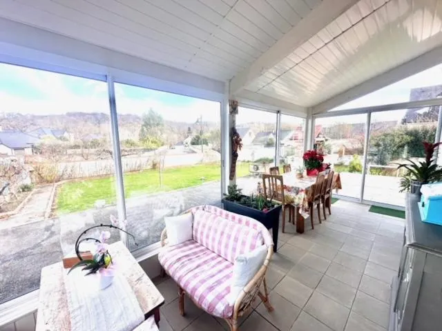 Vente de nue-propriété d'une maison spacieuse à Louey, secteur recherché 