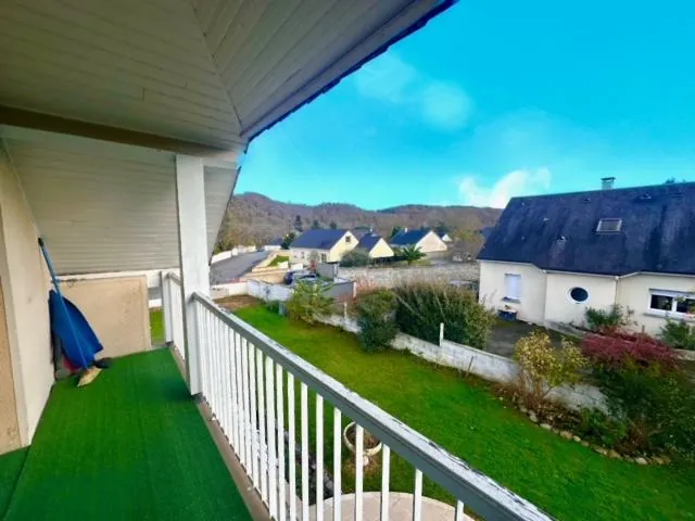 Vente de nue-propriété d'une maison spacieuse à Louey, secteur recherché 