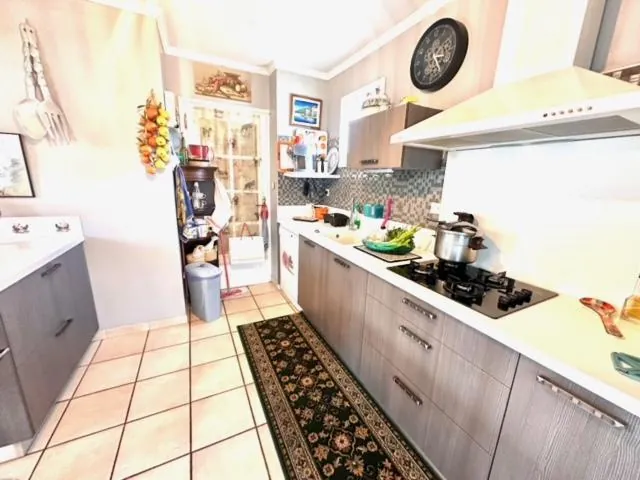 Vente de nue-propriété d'une maison spacieuse à Louey, secteur recherché 