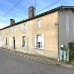 Longère en pierre à Sainte-Bazeille - Opportunité d'investissement avec grand potentiel