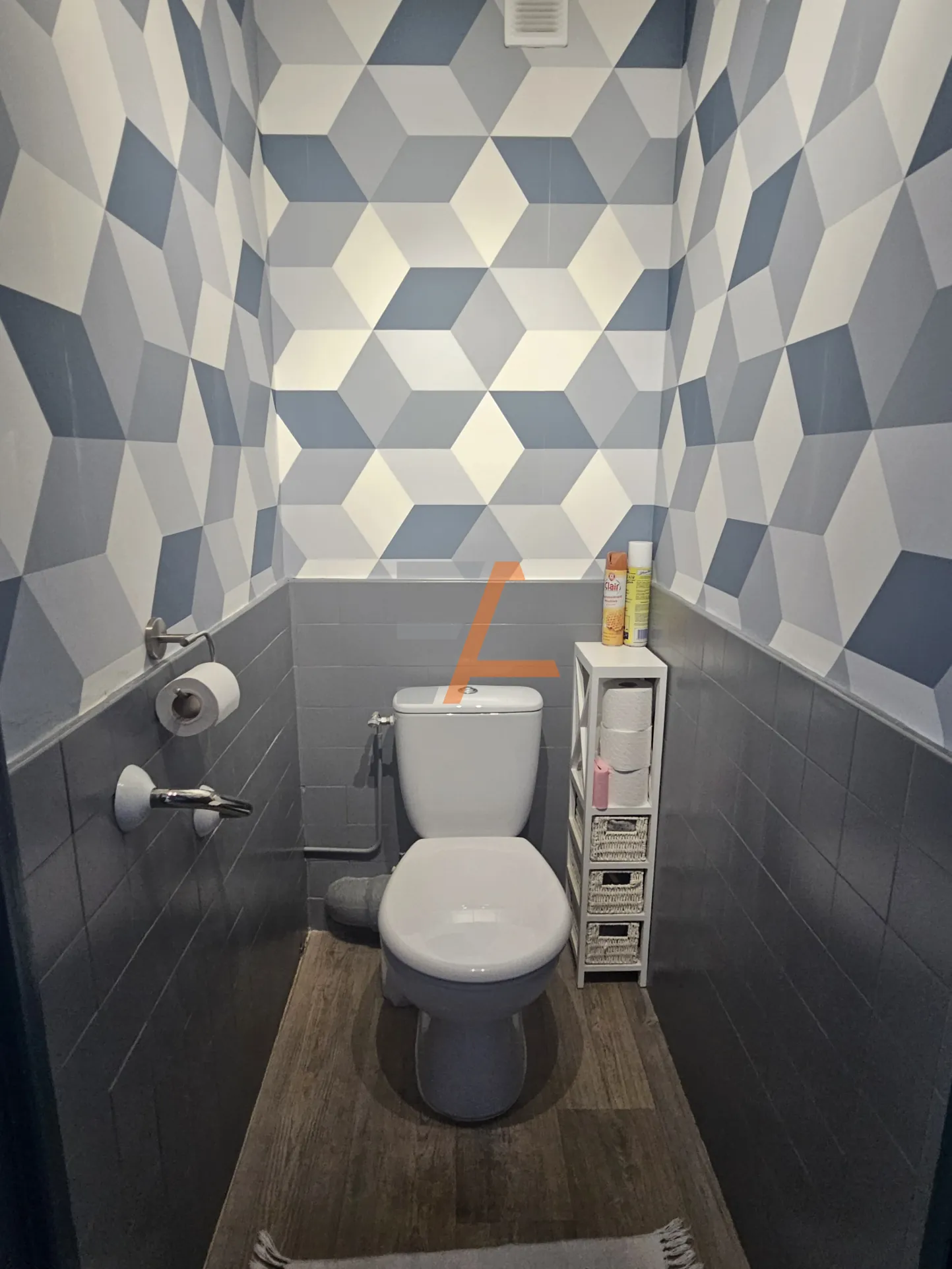 Appartement traversant de 77 m² avec balcon et vue dominante à Saint Etienne 