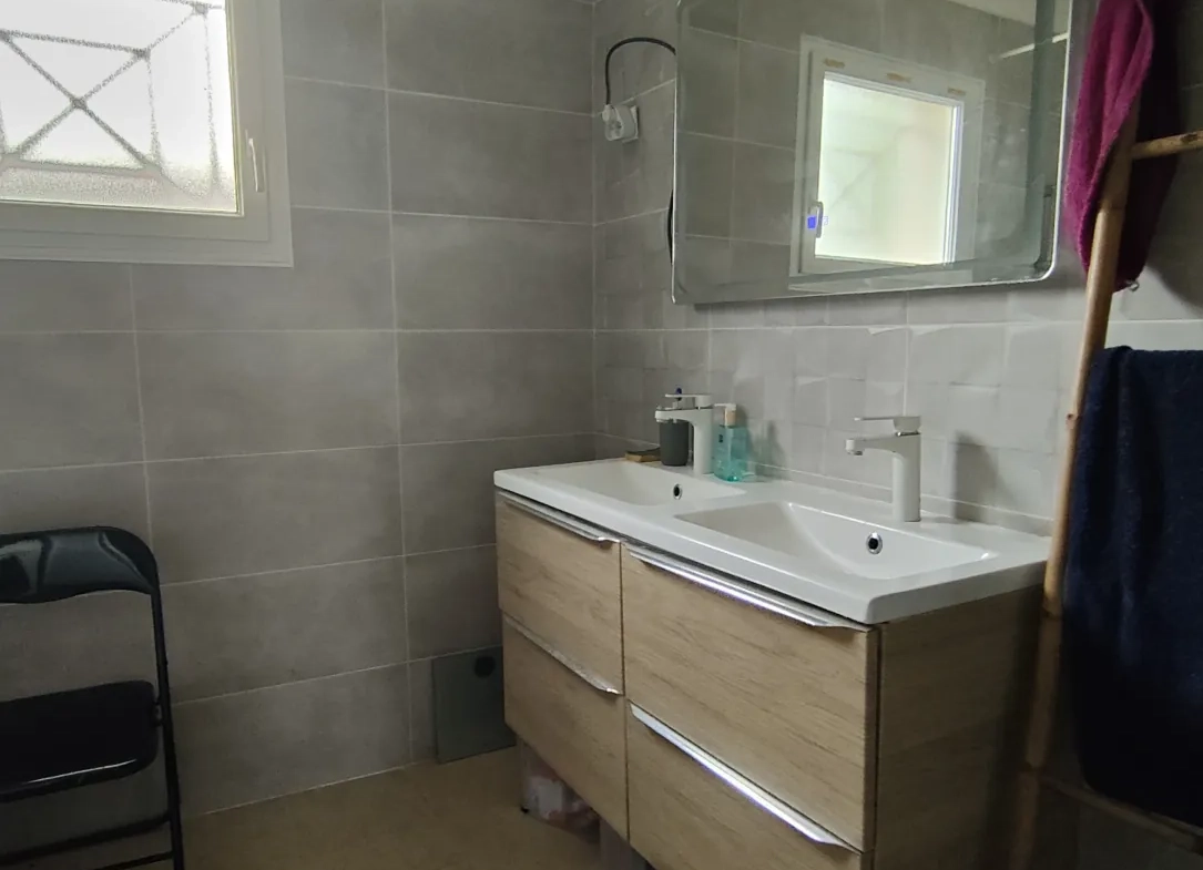 Maison 4 chambres avec terrasse et garage à Mazères proche de Langon 