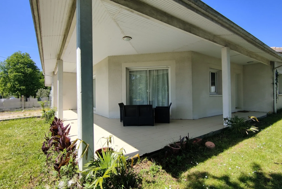 Maison 4 chambres avec terrasse et garage à Mazères proche de Langon 