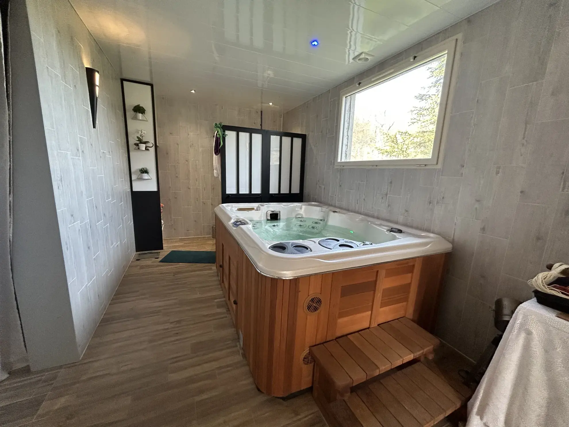 Belle maison à Montaignac Sur Doustre en Corrèze avec terrain de 6020 m² 