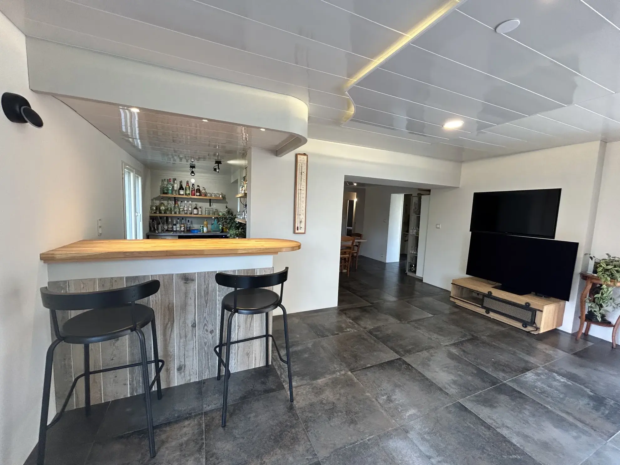 Belle maison à Montaignac Sur Doustre en Corrèze avec terrain de 6020 m² 