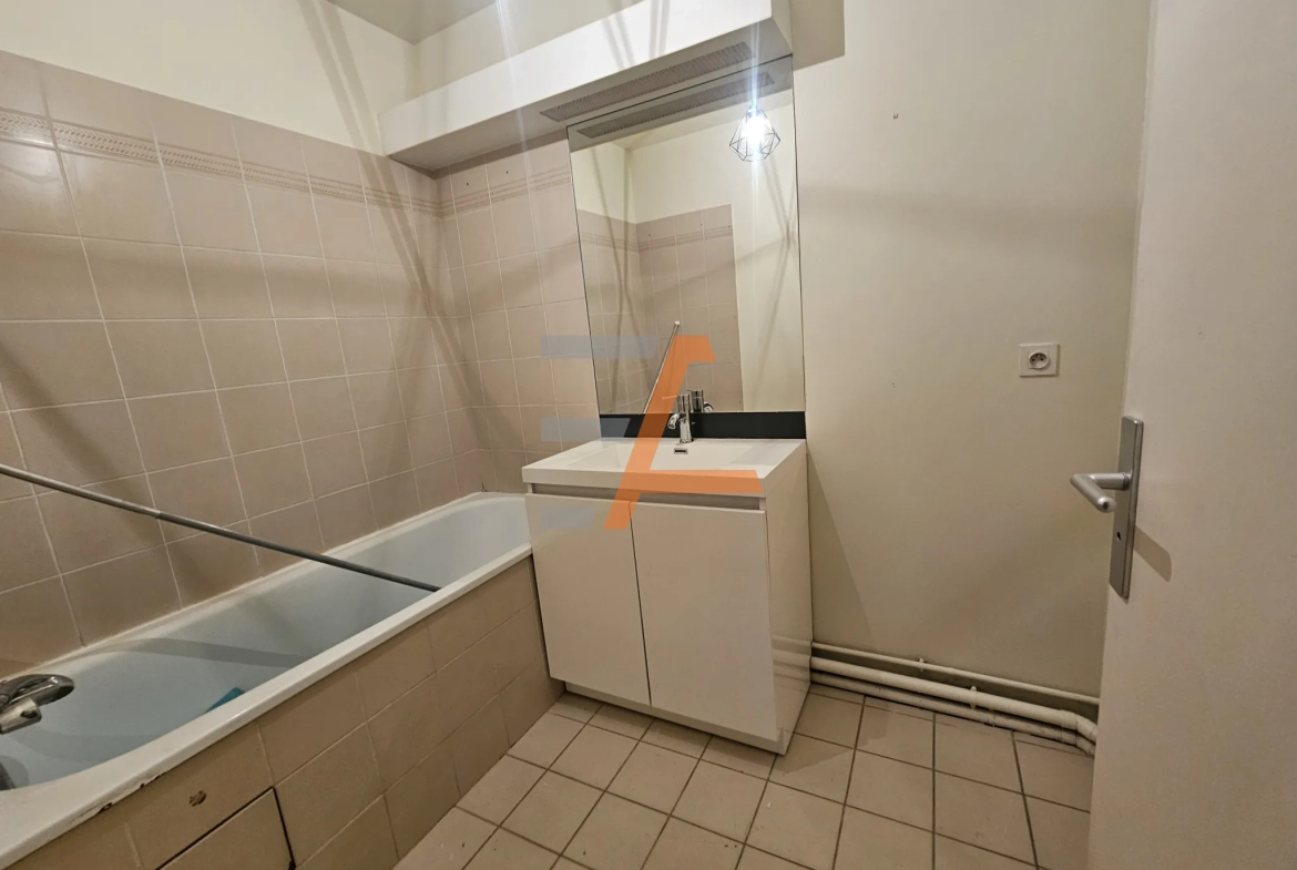 Appartement F3 à Villeboeuf avec garage et cave – Proche commodités et transports 
