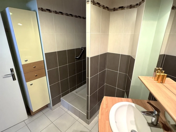 Appartement T3 en centre-ville de Chamalières avec garage et cave 