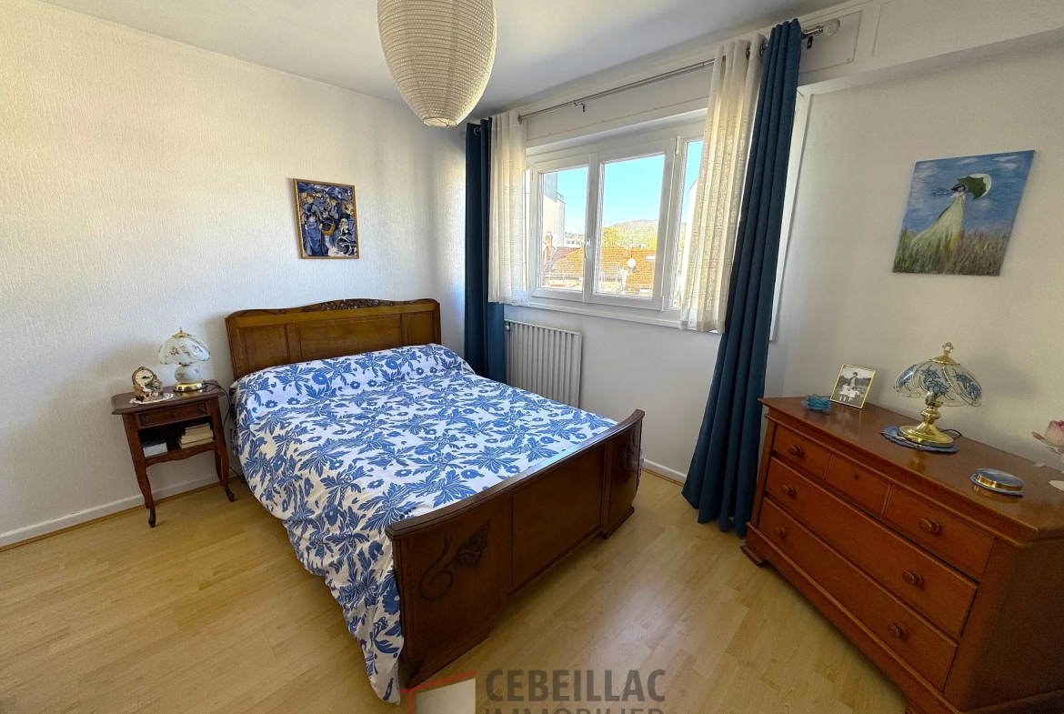 Appartement T3 en centre-ville de Chamalières avec garage et cave 