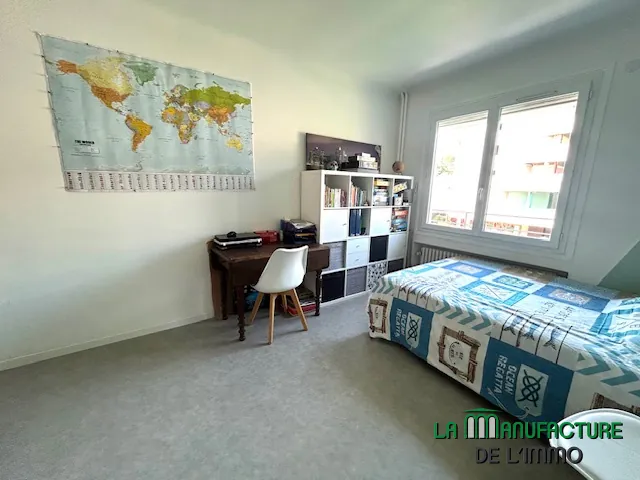 Bel appartement T4 de 86,04 m² avec garage et cave à Saint-Étienne 