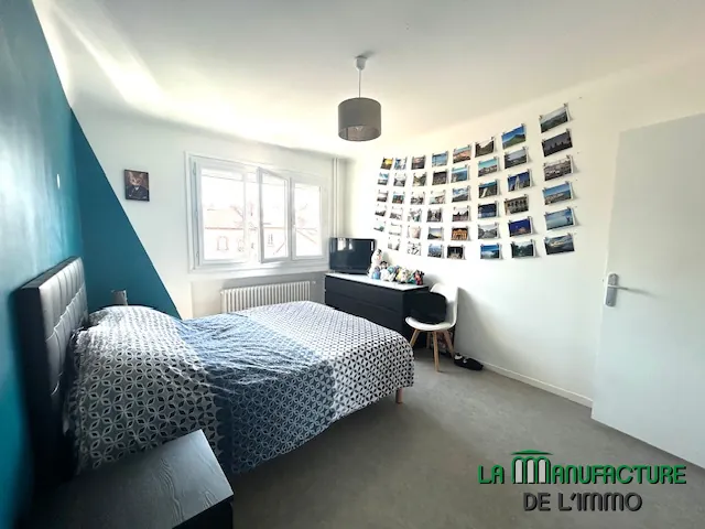 Bel appartement T4 de 86,04 m² avec garage et cave à Saint-Étienne 