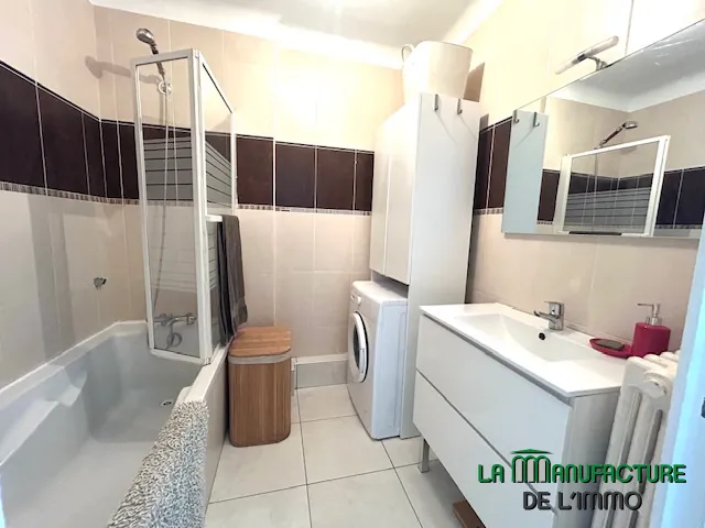 Bel appartement T4 de 86,04 m² avec garage et cave à Saint-Étienne 