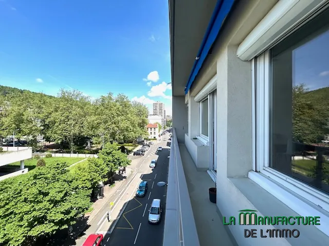 Bel appartement T4 de 86,04 m² avec garage et cave à Saint-Étienne 