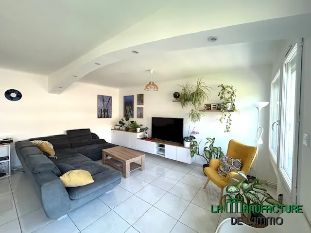 Bel appartement T4 de 86,04 m² avec garage et cave à Saint-Étienne 