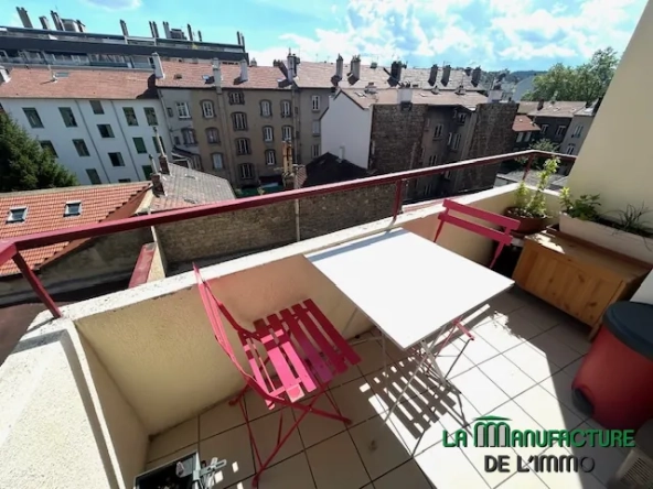 Bel appartement T4 de 86,04 m² avec garage et cave à Saint-Étienne 