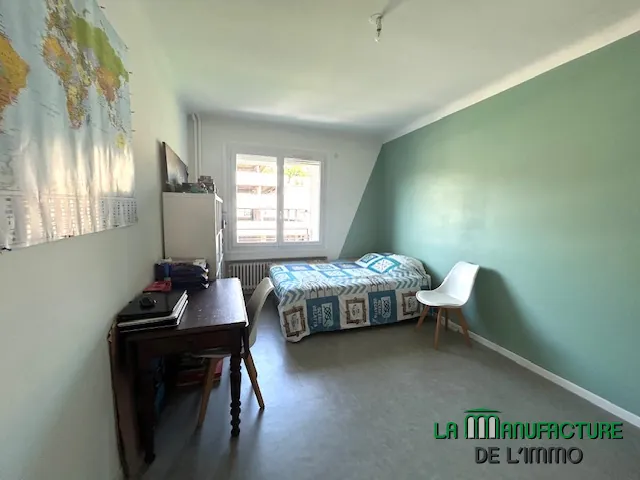 Bel appartement T4 de 86,04 m² avec garage et cave à Saint-Étienne 