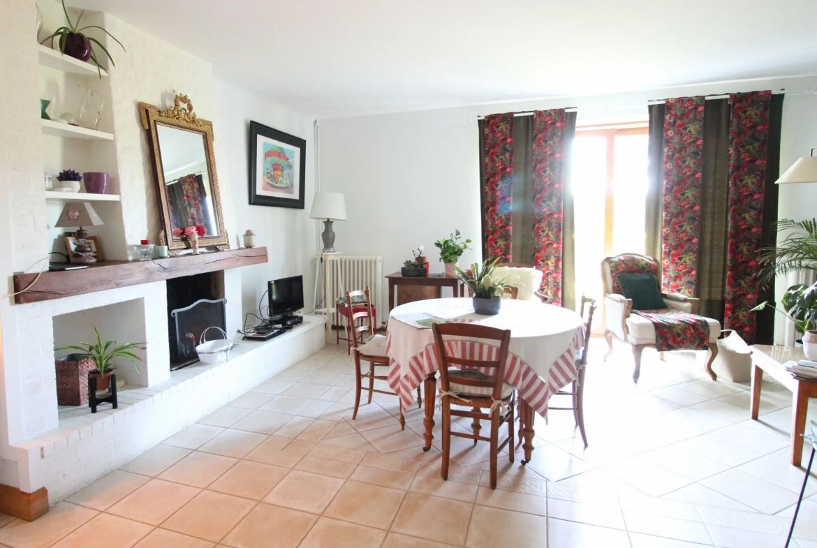 Maison en pierres avec jardin à Nozay de 110 m², proche gare, avec potentiel d'agrandissement 