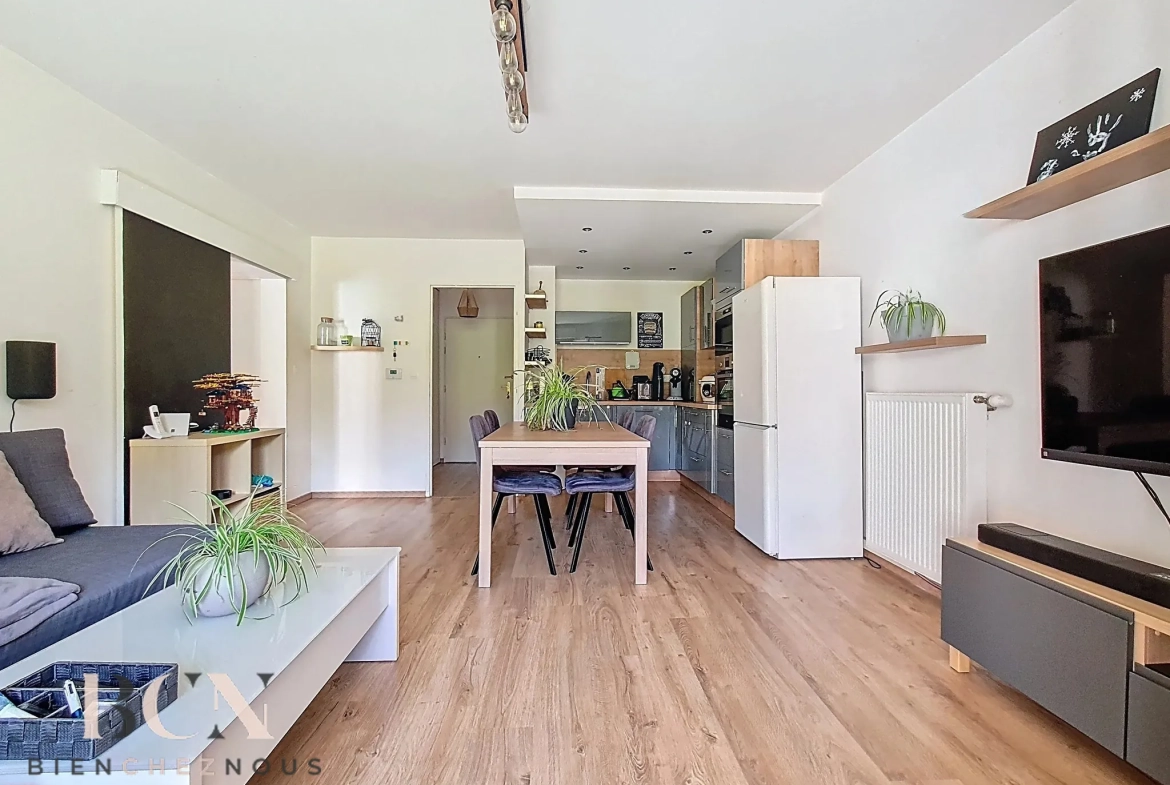 Appartement T3 avec terrasse et balcon à Maffliers – 63m², 2016 