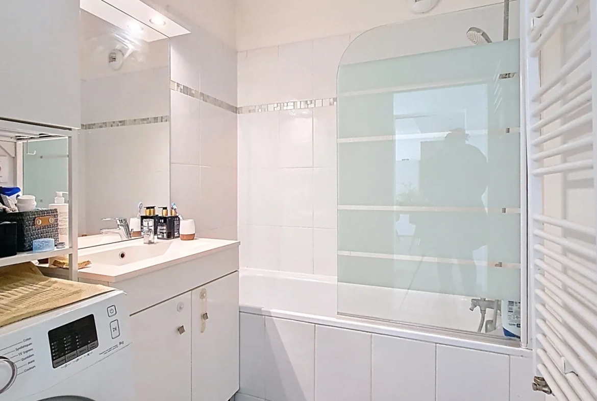 Appartement T3 avec terrasse et balcon à Maffliers – 63m², 2016 