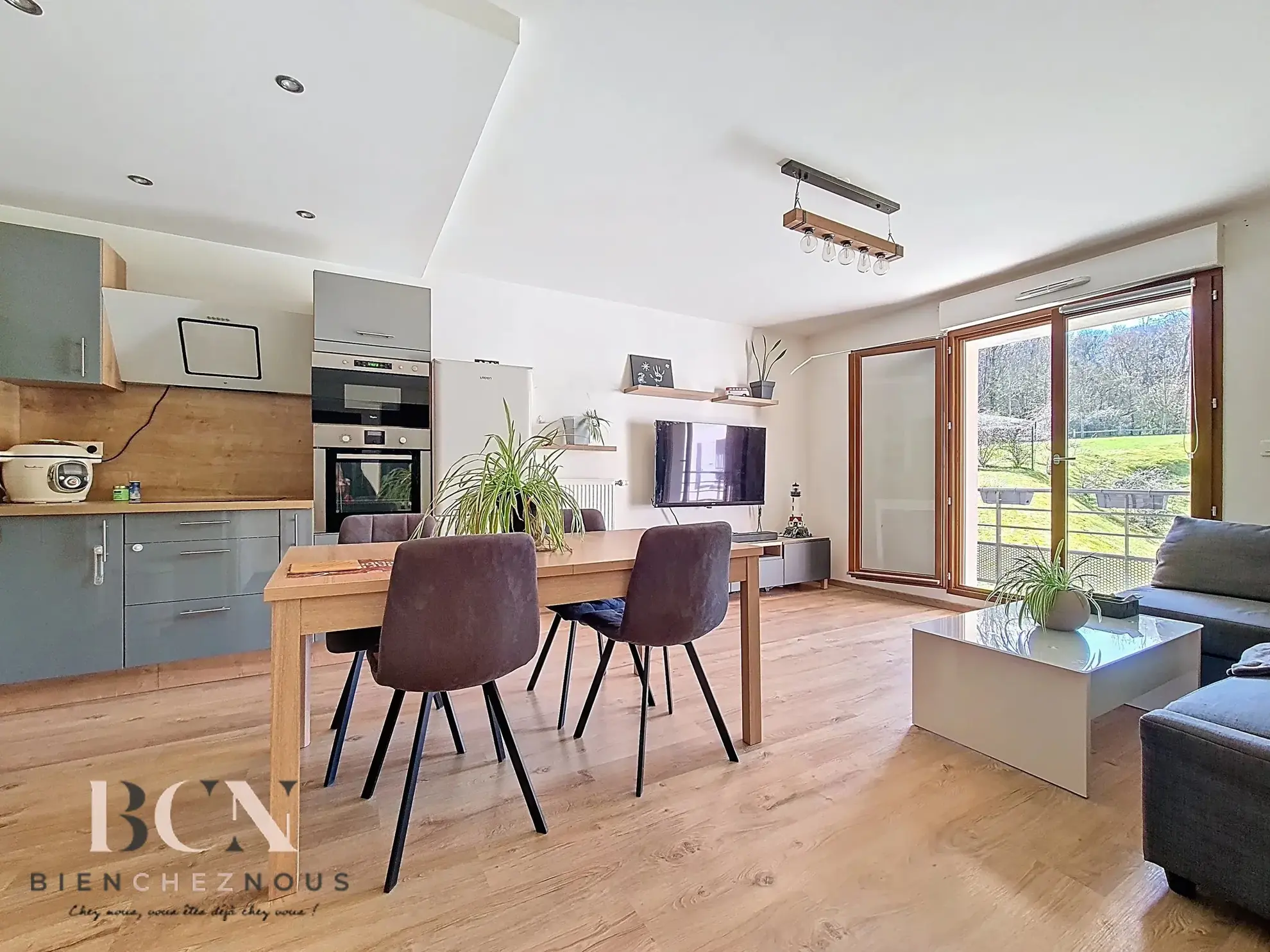 Appartement T3 avec terrasse et balcon à Maffliers – 63m², 2016 