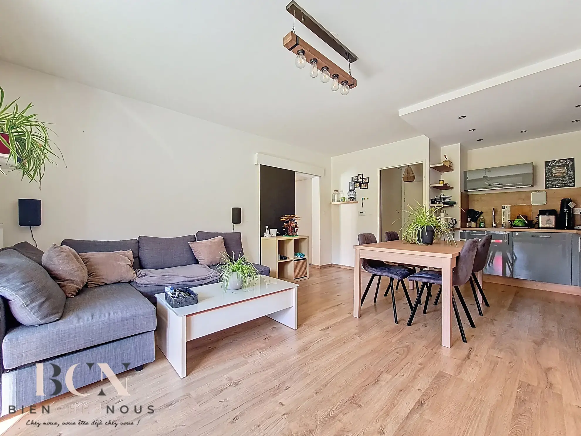 Appartement T3 avec terrasse et balcon à Maffliers – 63m², 2016 