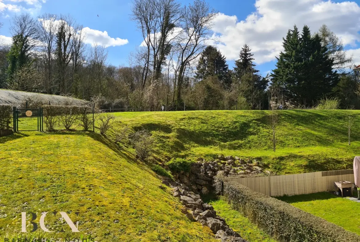 Appartement T3 avec terrasse et balcon à Maffliers – 63m², 2016 