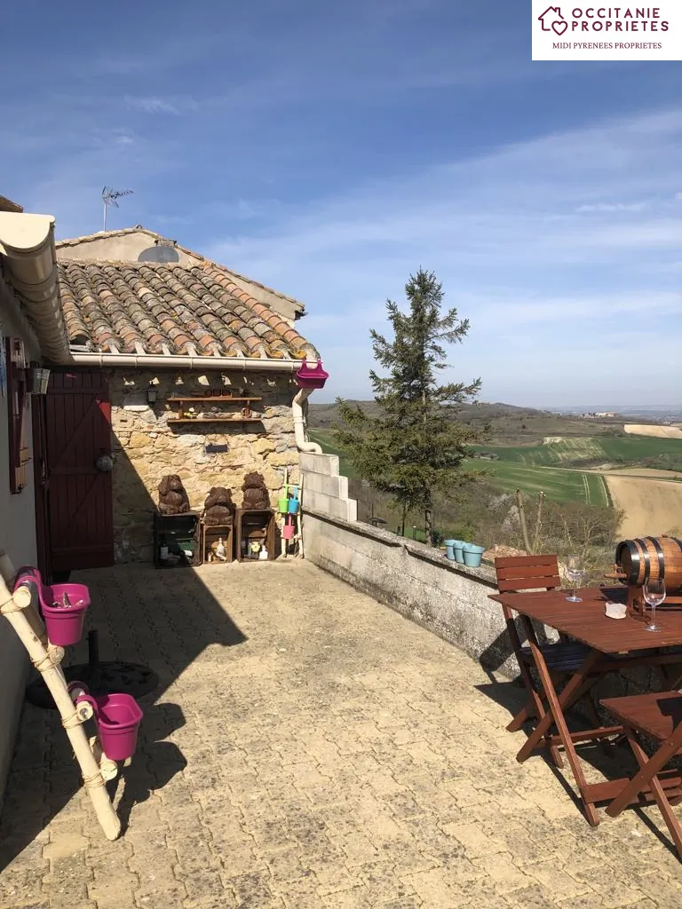 Maison de village à Laurac (11) avec terrasse, jardin et vue exceptionnelle 