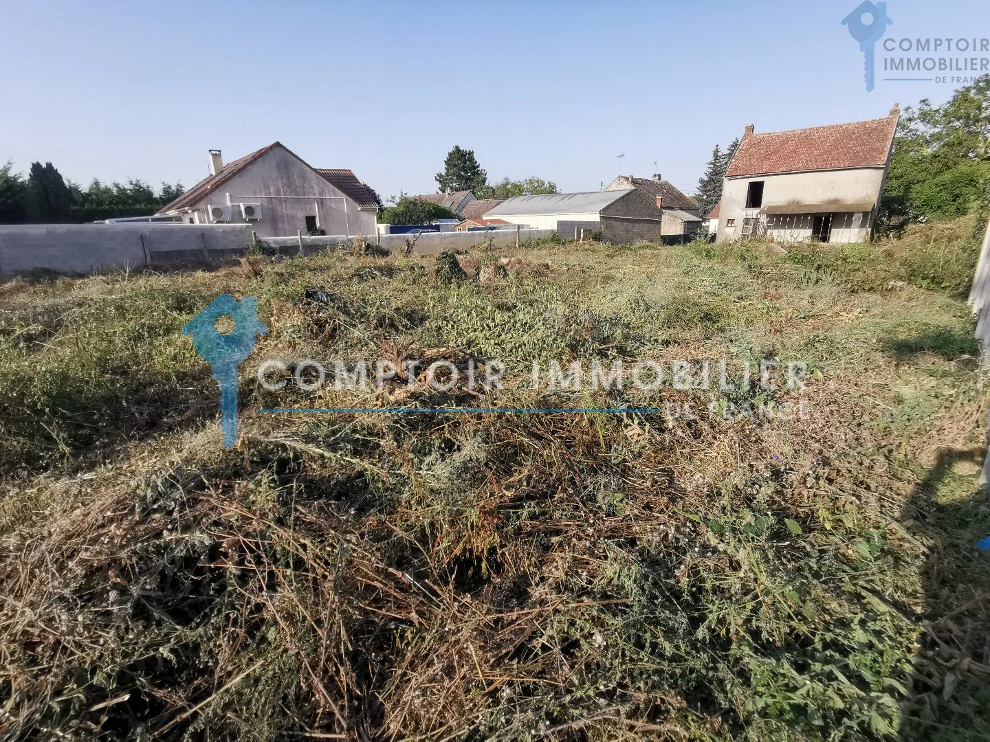 Terrain constructible de 637 m² à La Forêt-le-Roi, proche Dourdan 