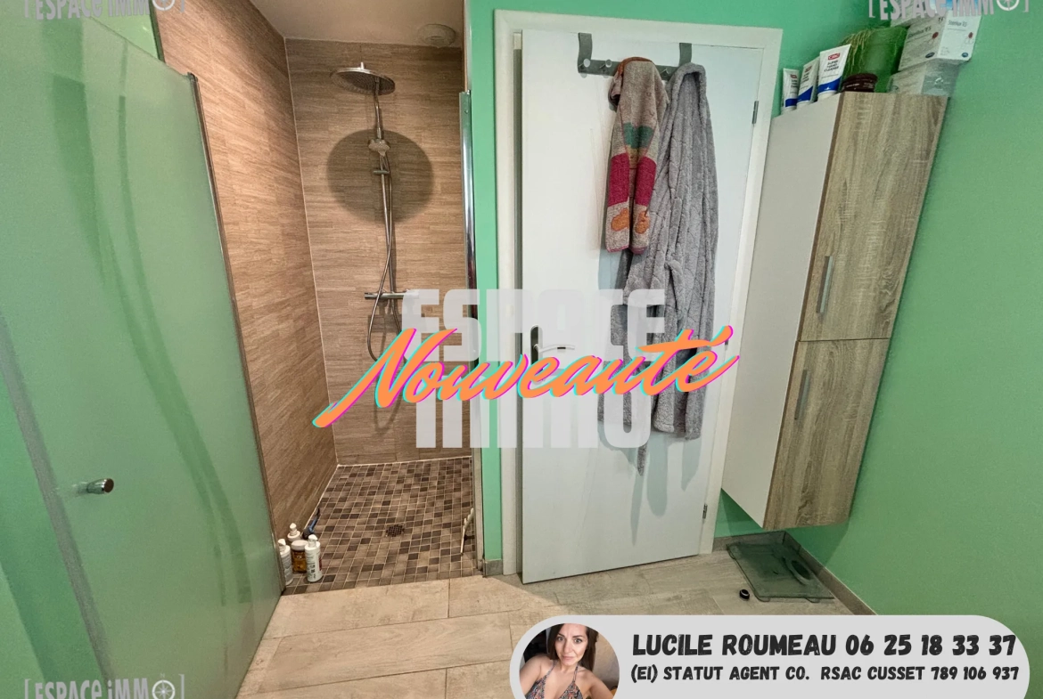Maison moderne de plain-pied à Cusset avec garage et terrain de 720 m² 
