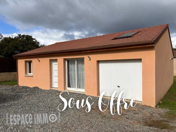 Maison moderne de plain-pied à Cusset avec garage et terrain de 720 m²
