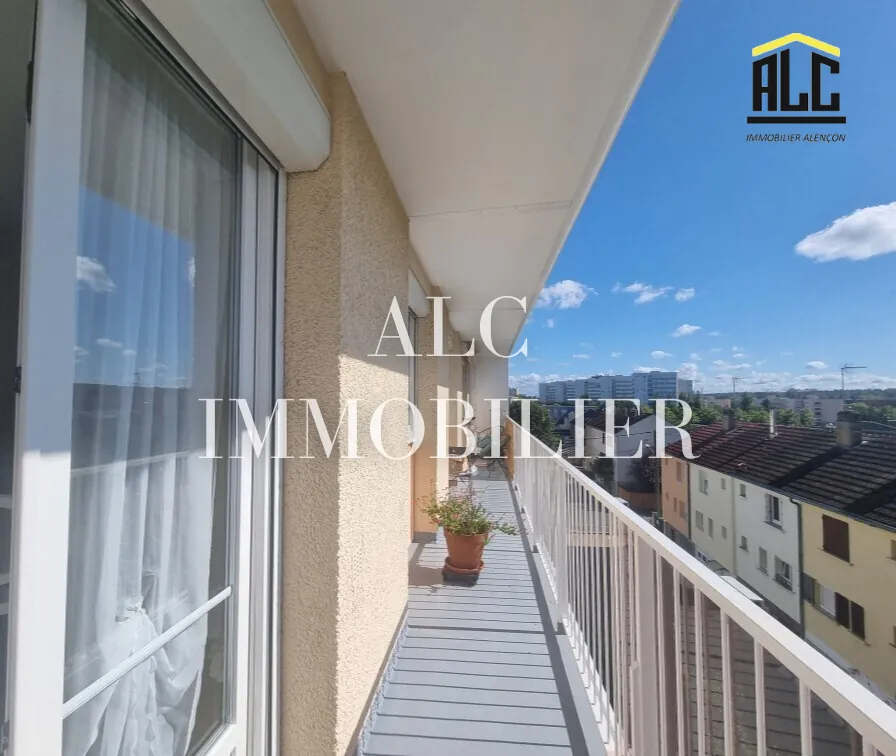 Appartement de 74,74 m² avec balcon, cave et garage au Mans, idéal famille ou investisseur 
