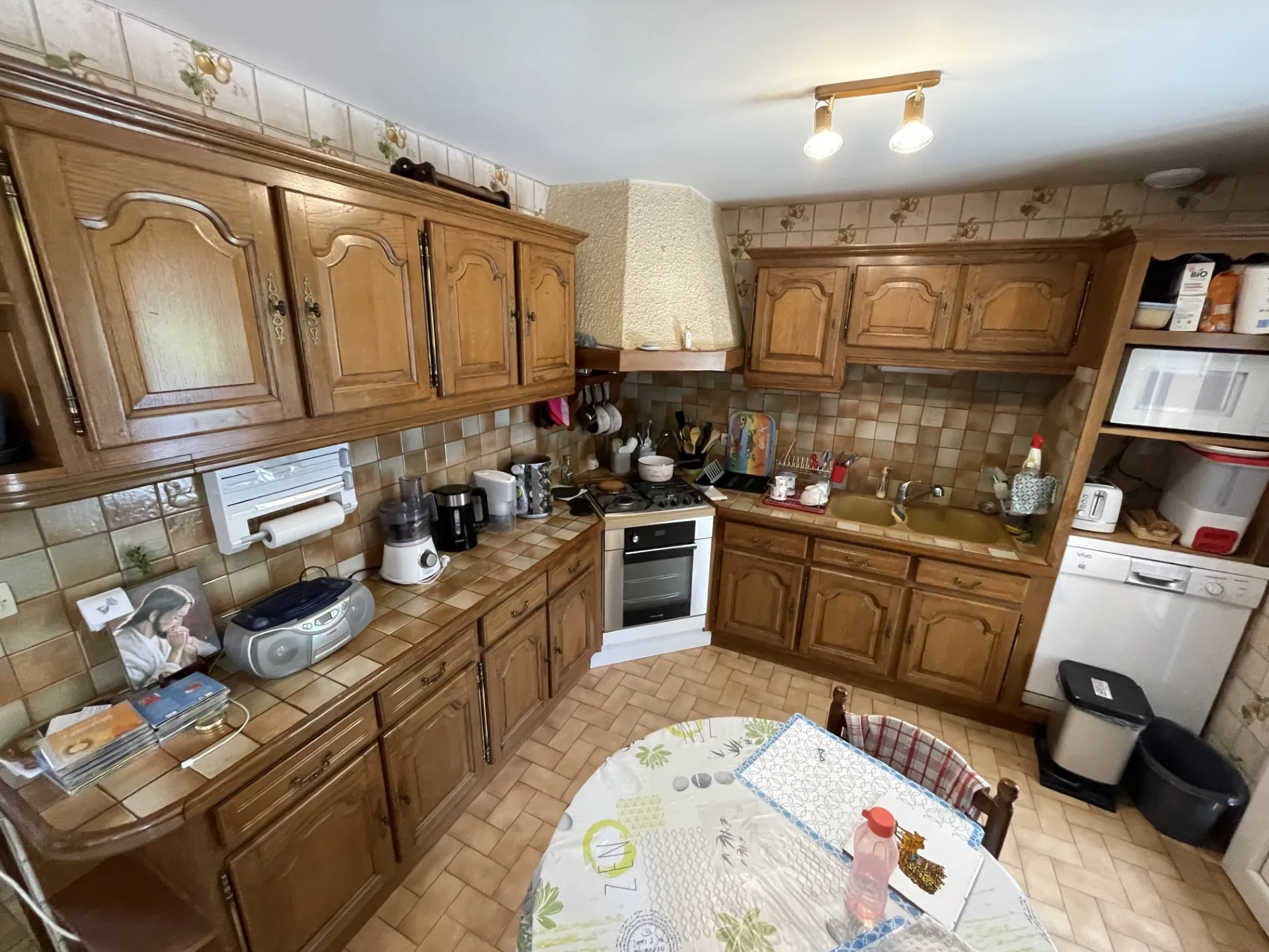 Pavillon à Le Lude avec 3 chambres, garage et panneaux solaires - Prix 191 000 € 