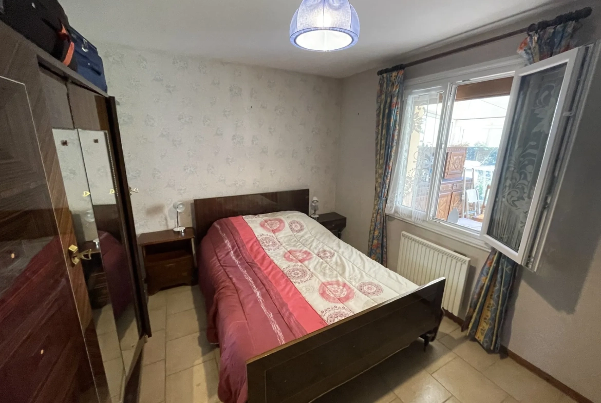 Pavillon à Le Lude avec 3 chambres, garage et panneaux solaires - Prix 191 000 € 