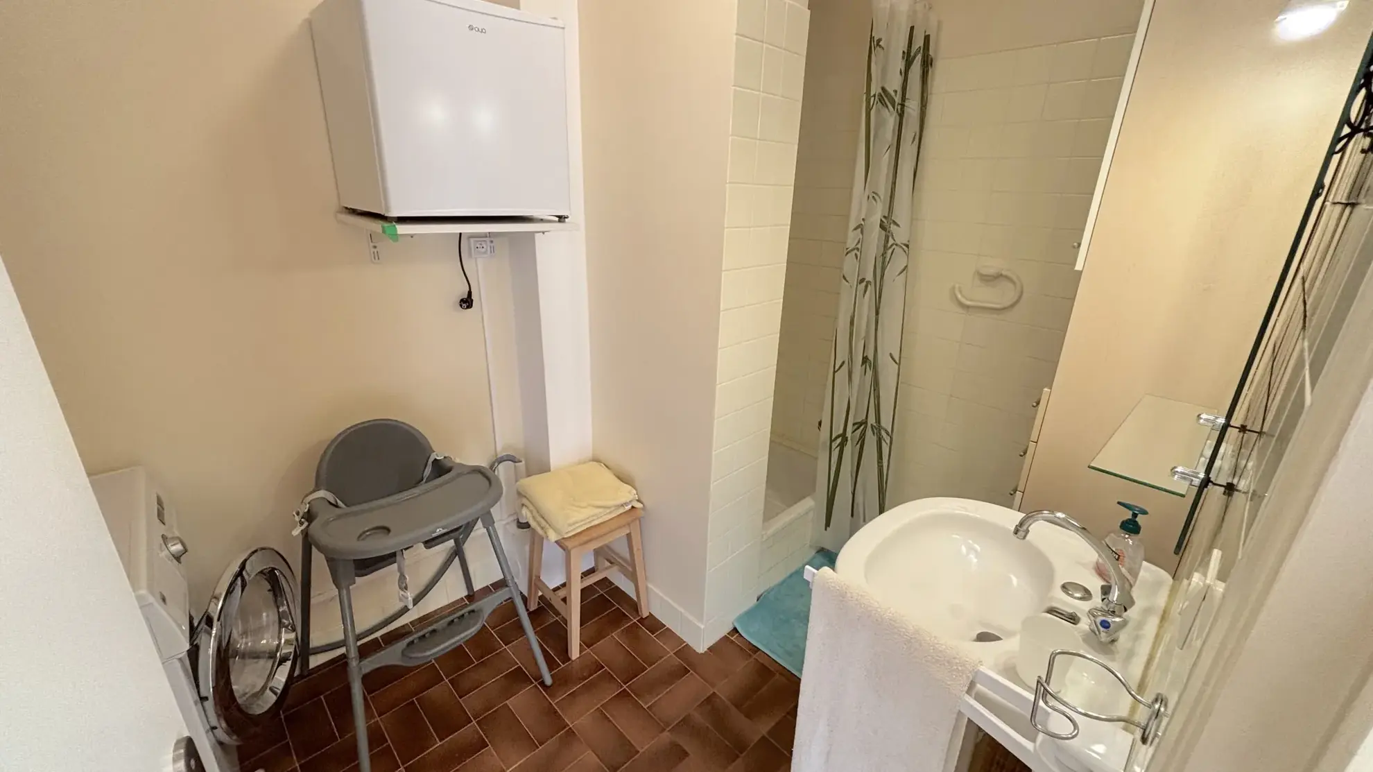 Appartement F2 avec terrasse ensoleillée et vue mer à Carnon-Plage 