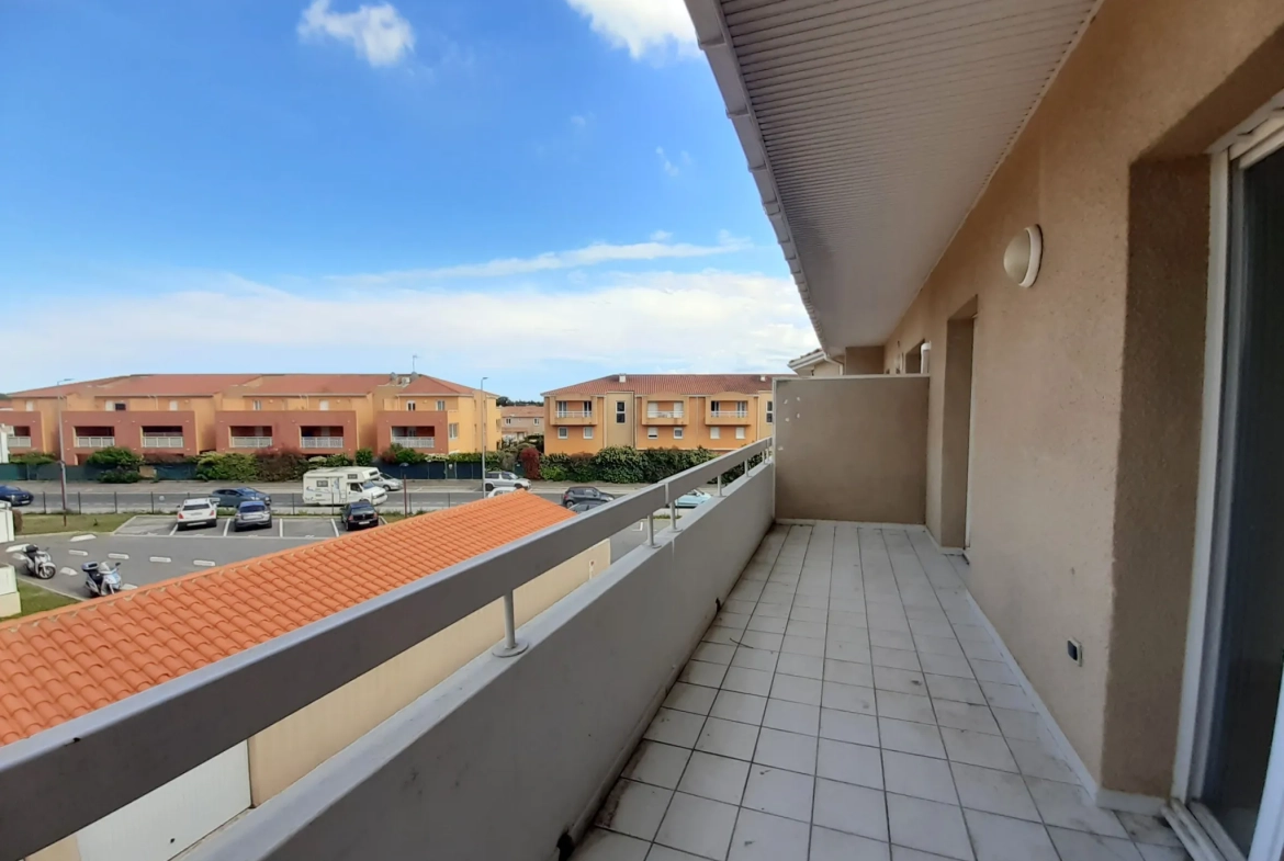Appartement T2 avec terrasse et parking à Saint-Estève - Fonctionnel et bien situé 