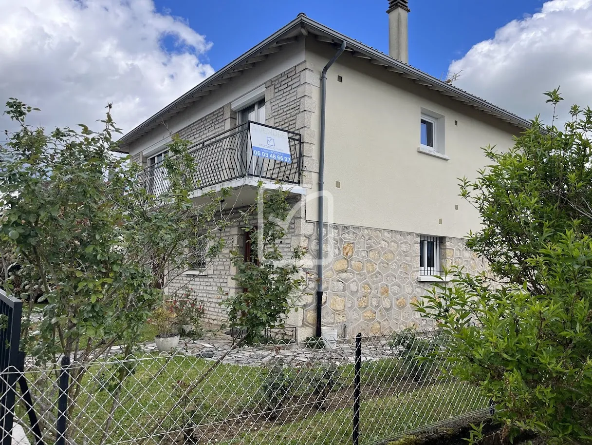 Maison familiale de 130 m² avec jardin à Malemort La Grande Borie 