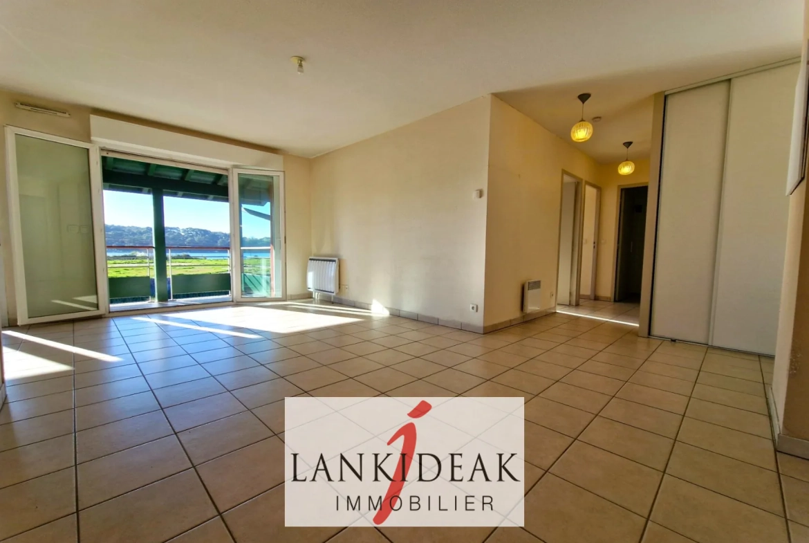 Vente Appartement T3 de 67 m2 avec terrasse et parking à Boucau 