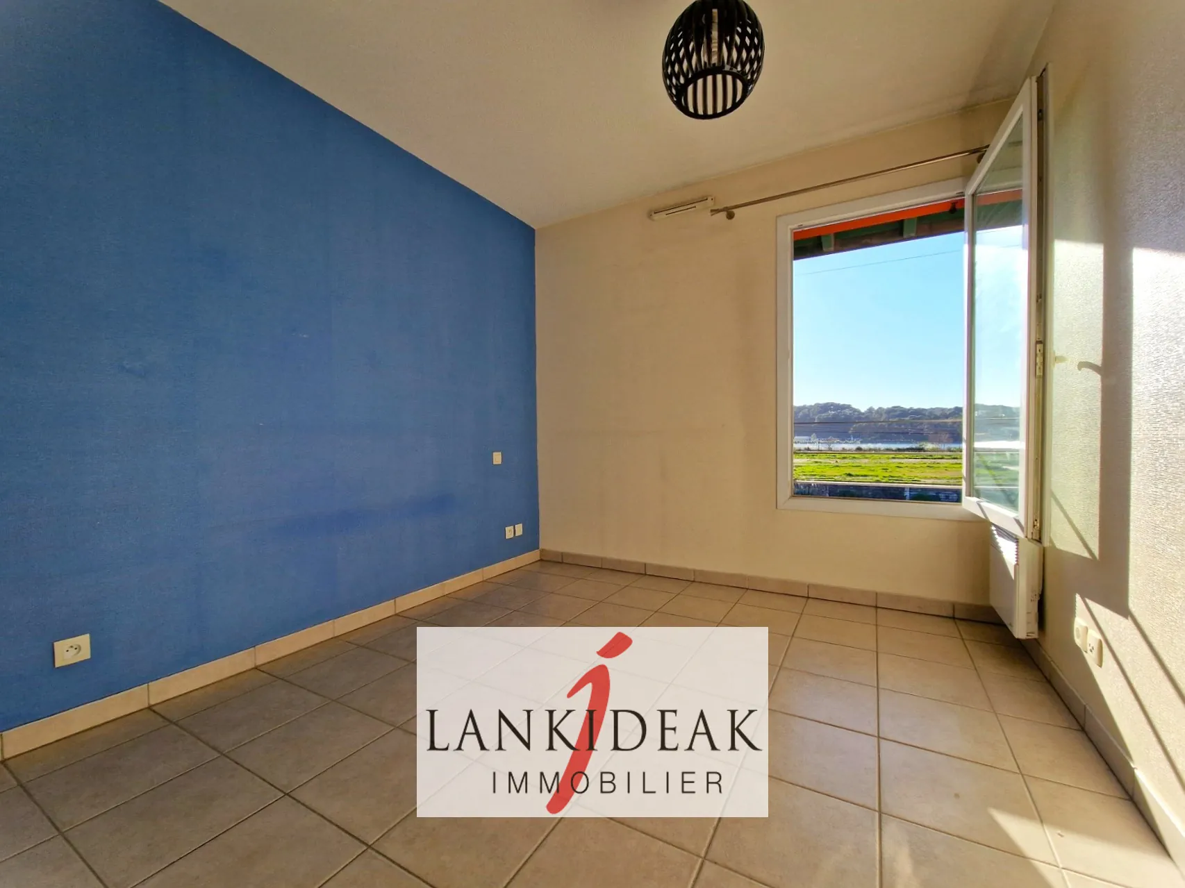 Vente Appartement T3 de 67 m2 avec terrasse et parking à Boucau 