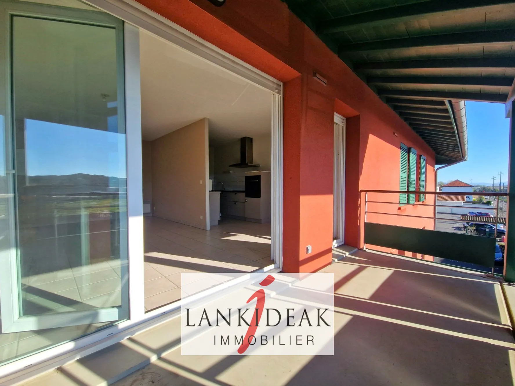 Vente Appartement T3 de 67 m2 avec terrasse et parking à Boucau 