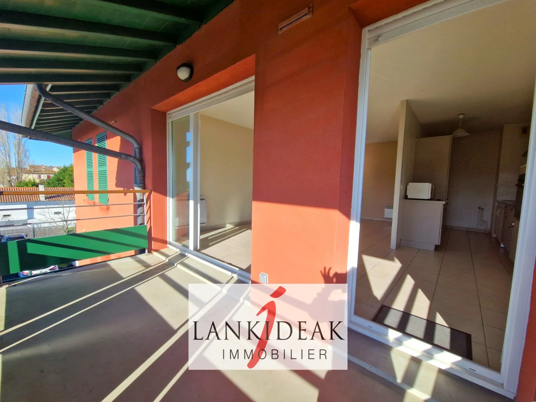 Vente Appartement T3 de 67 m2 avec terrasse et parking à Boucau 
