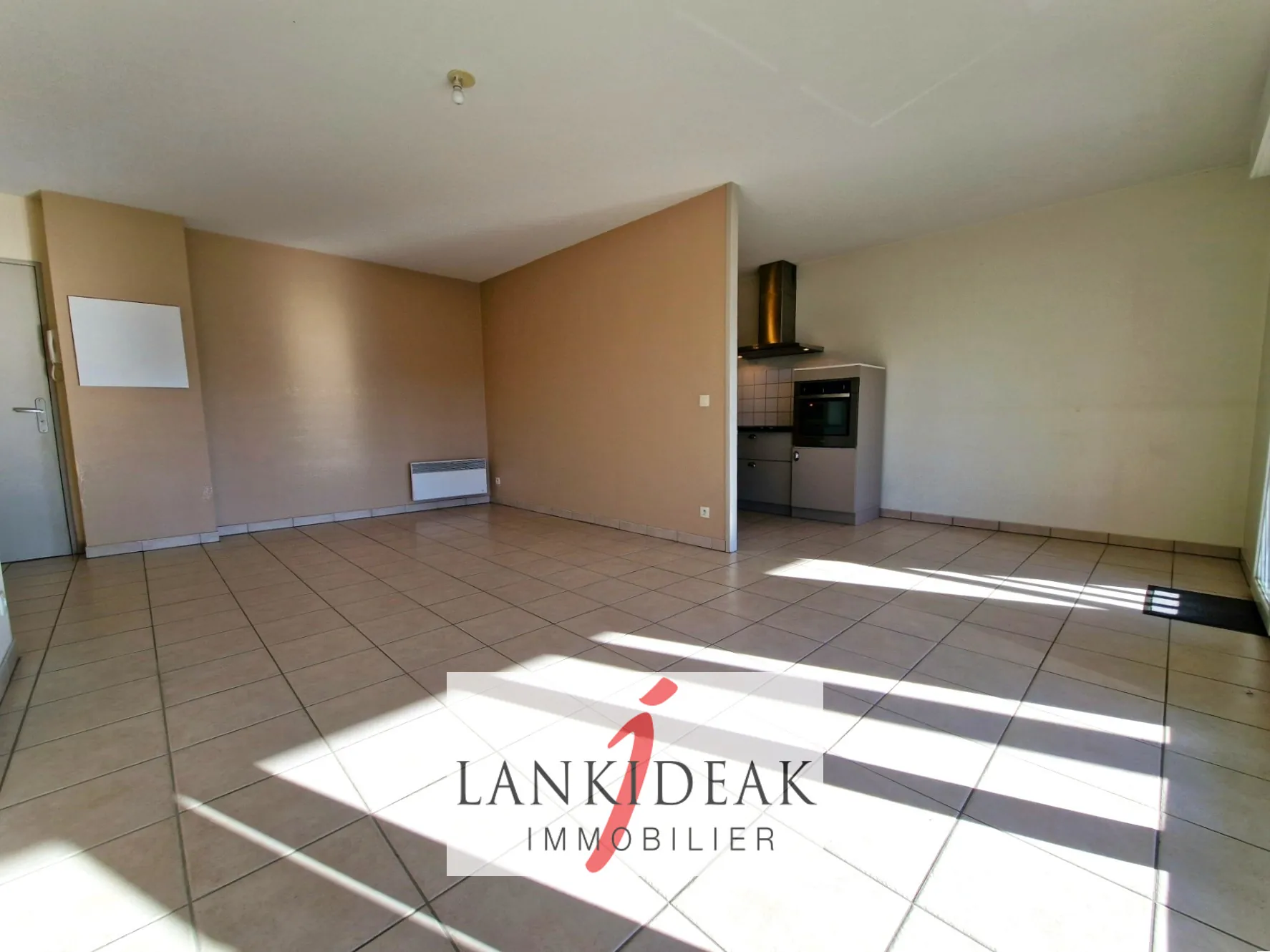 Vente Appartement T3 de 67 m2 avec terrasse et parking à Boucau 