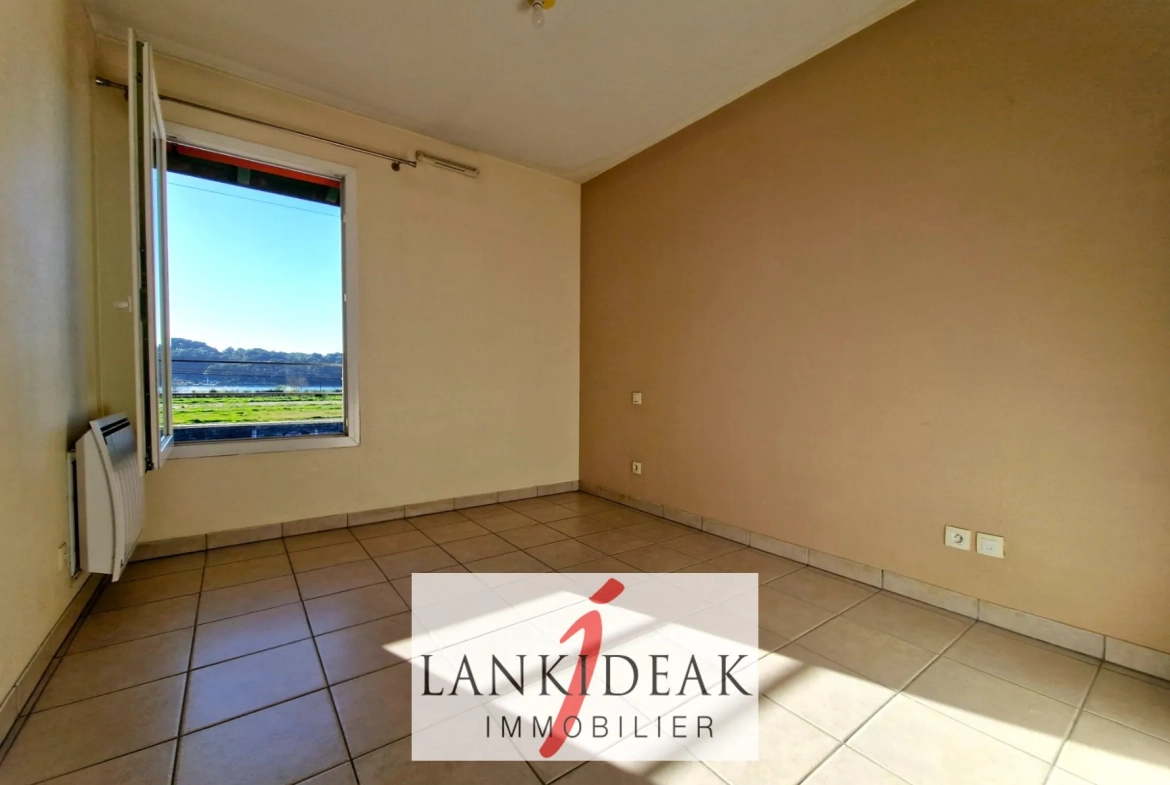 Vente Appartement T3 de 67 m2 avec terrasse et parking à Boucau 