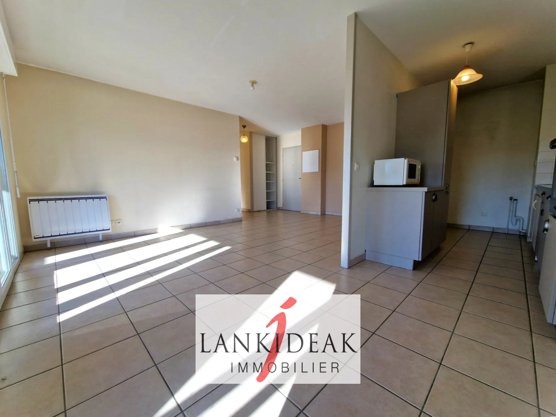 Vente Appartement T3 de 67 m2 avec terrasse et parking à Boucau 