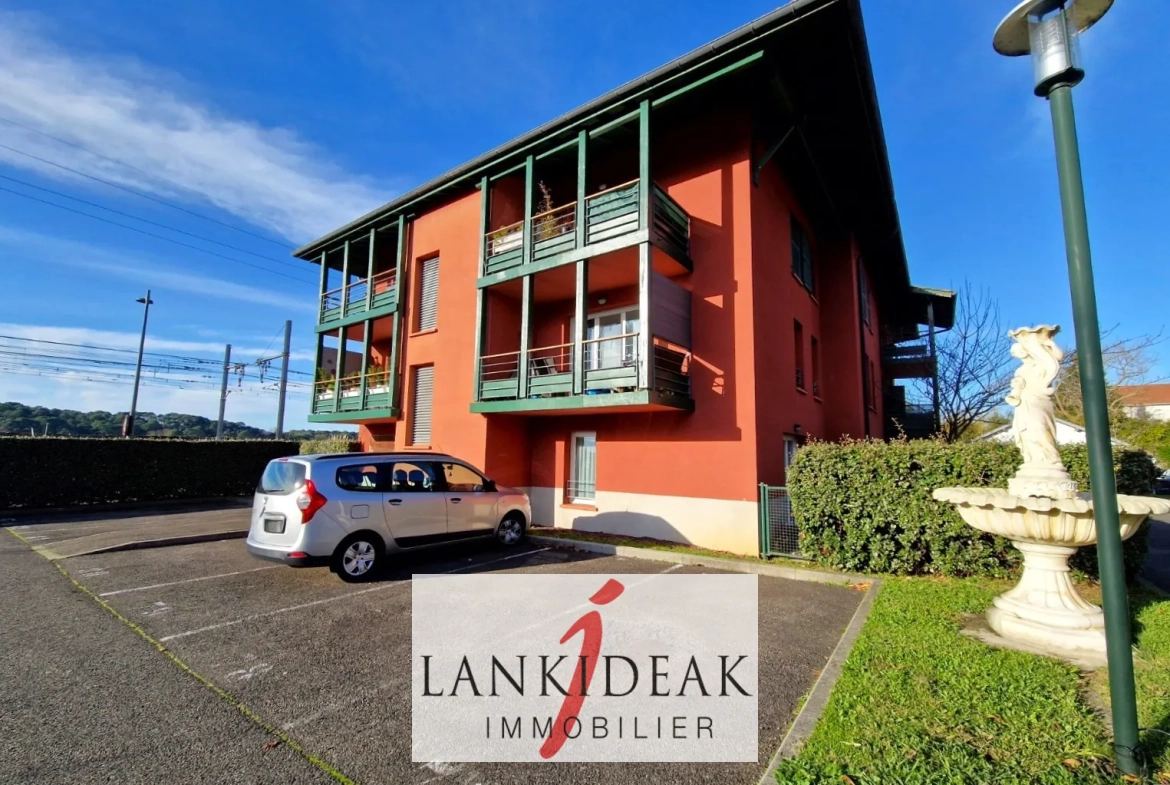 Vente Appartement T3 de 67 m2 avec terrasse et parking à Boucau 
