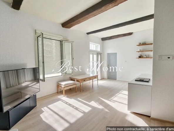 Appartement T2 à vendre à Nîmes, 48 m2 avec cave voutée, proche de la Maison Carrée