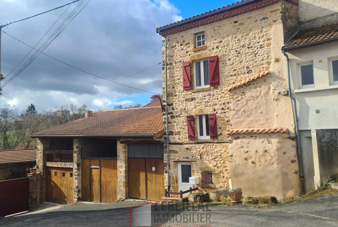 Charmante maison de village T5 à Laps, proche Vic le Comte, offrant garage, cave et grenier aménageable 