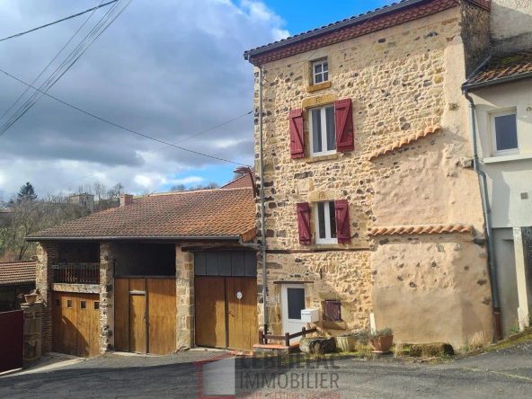 Charmante maison de village T5 à Laps, proche Vic le Comte, offrant garage, cave et grenier aménageable 