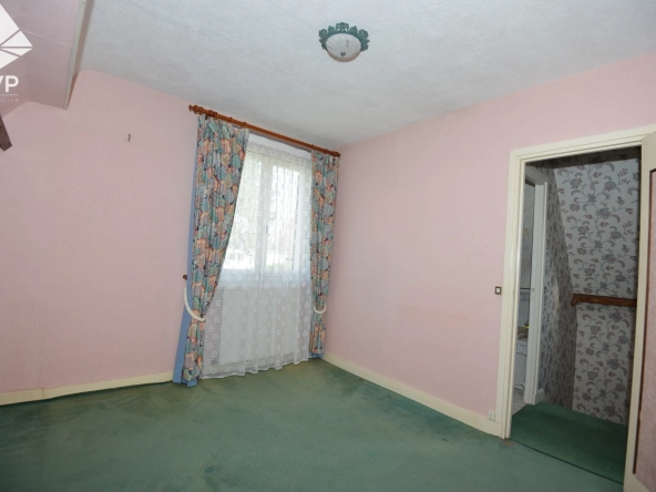 Pavillon lumineux avec 3 chambres à Lillebonne – proche commodités 