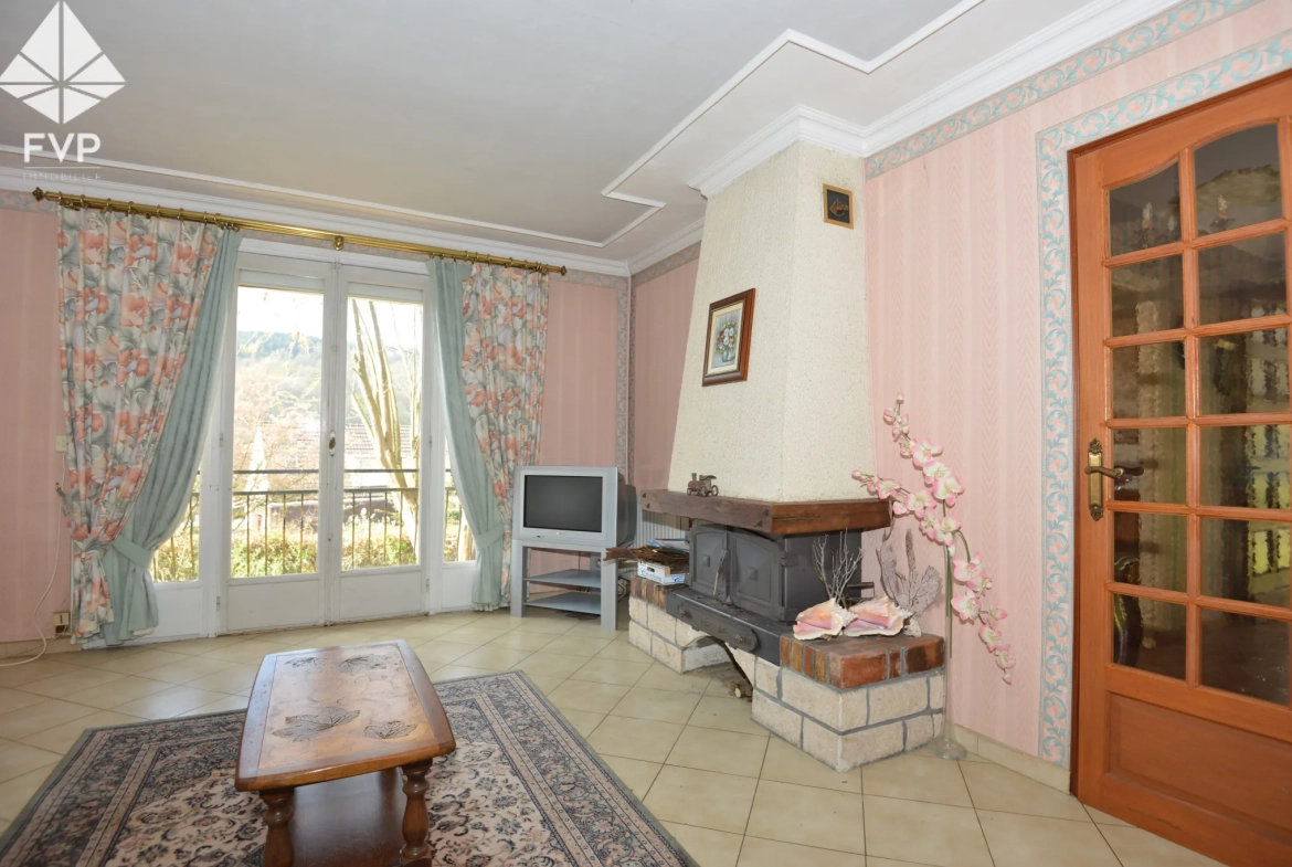 Pavillon lumineux avec 3 chambres à Lillebonne – proche commodités 