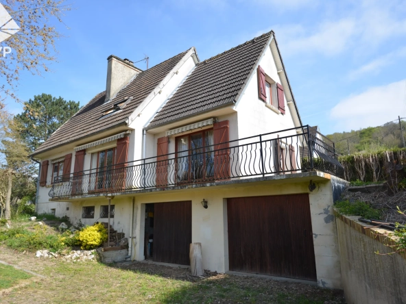Pavillon lumineux avec 3 chambres à Lillebonne – proche commodités